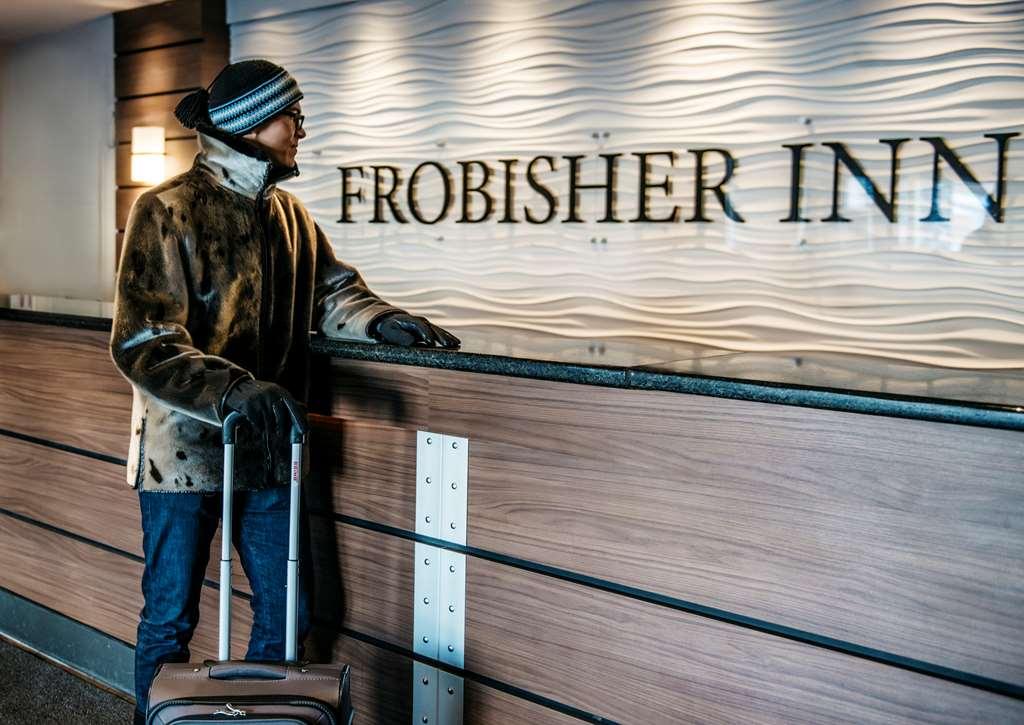 איקלואיט The Frobisher Inn מראה פנימי תמונה