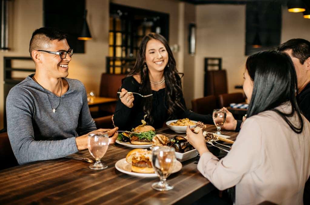 איקלואיט The Frobisher Inn חדר תמונה