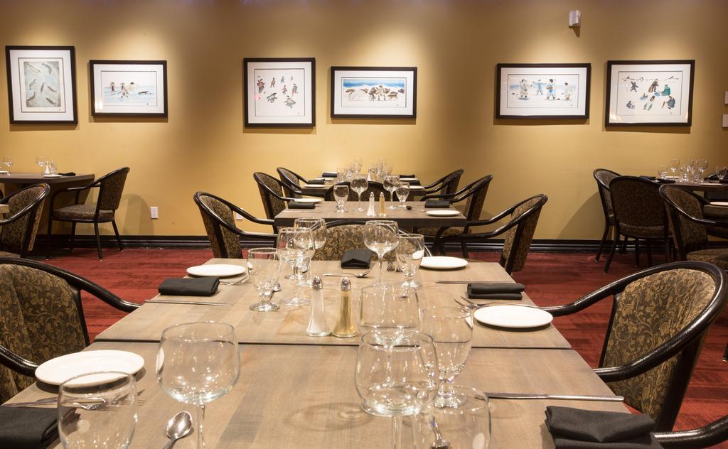 איקלואיט The Frobisher Inn מראה חיצוני תמונה